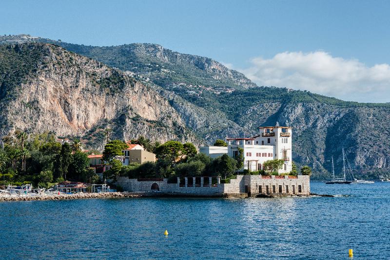 Magnifique façade Belle Époque à Nice, exemple de l'architecture historique de la ville étudiée en ecole architecture nice