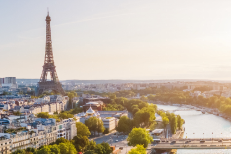 Plan des transports en commun autour de Notre-Dame de Paris, avec métro et RER