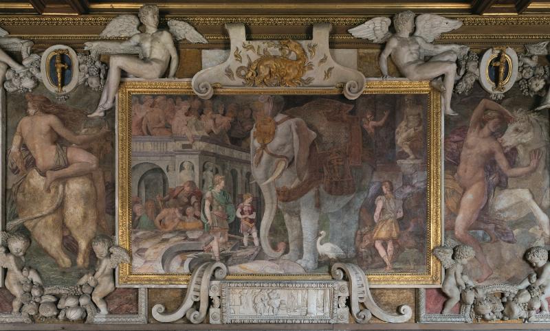 Vue panoramique du Château de Chambord, emblème de la Renaissance française et de l'art du 16ème siècle