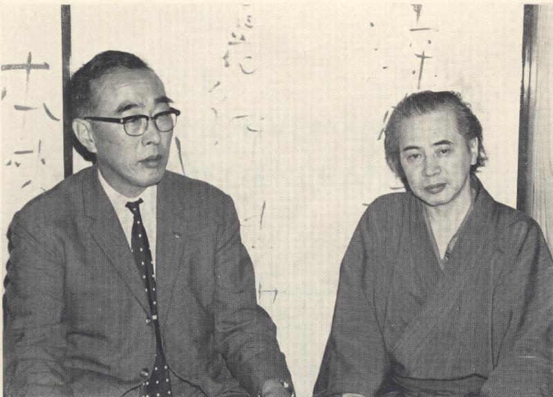 Sculpture abstraite dynamique de Claude Mongrain, explorant le mouvement et la lumière.