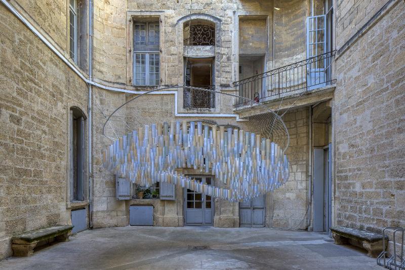 Design urbain milanais innovant, intégrant architecture moderne, durabilité et espaces verts