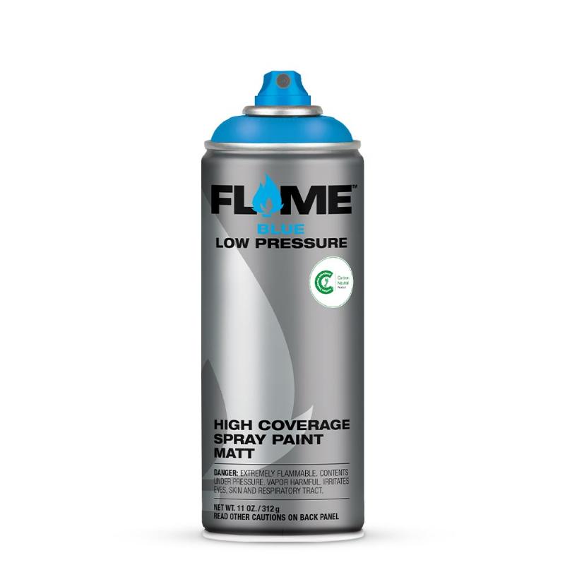 Vue d'une exposition Jef Aérosol dans une galerie d'art, œuvres pochoir encadrées et installations