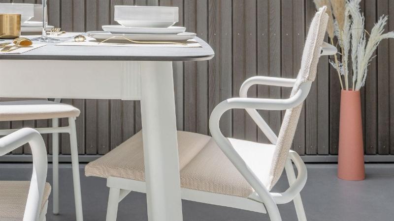 Influence du Bauhaus sur le design de mobilier et d'objets du quotidien en France