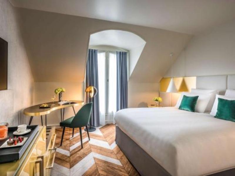 Intérieur chambre de luxe Hôtel MGallery Le Louis Château de Versailles, élégance