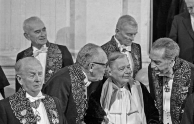 Écrivain français inspiré par joony art, modernité et esprit