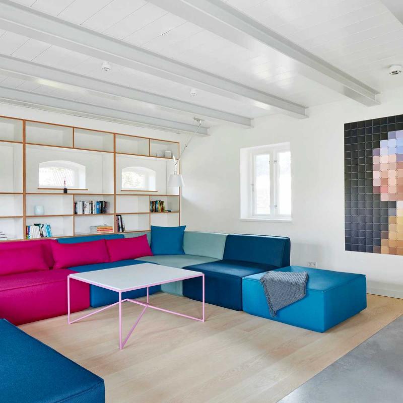 Logo d'architecture moderne avec géométrie pure, lignes épurées et typographie minimaliste