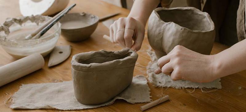 Techniques de modelage d'argile pour animaux, étapes de création détaillée