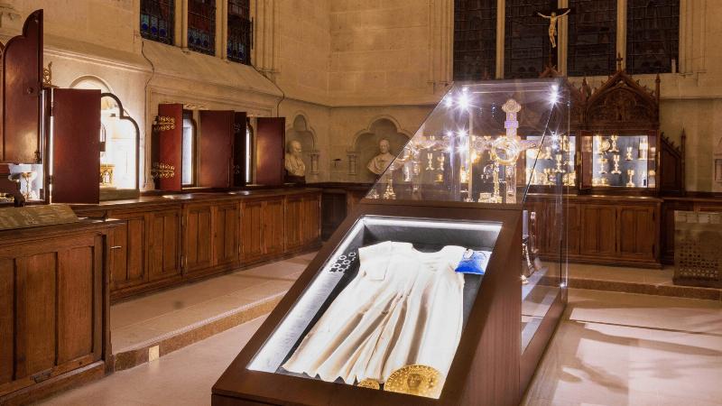 Notre Dame de Paris: guide d'une expérience culturelle et artistique 