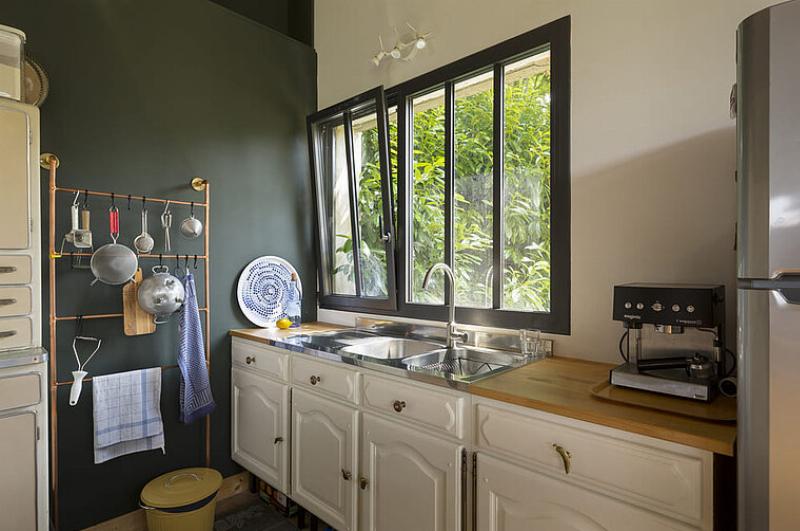 Matériaux de qualité pour une rénovation de menuiserie PVC réussie et durable, inspirée du savoir-faire français.