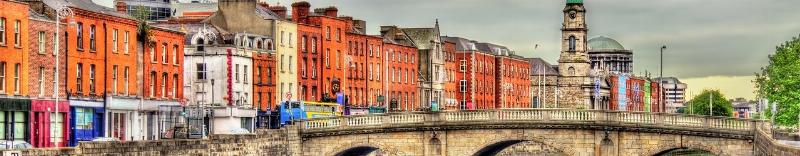 Quartier des Docks à Dublin, architecture moderne audacieuse et futuriste