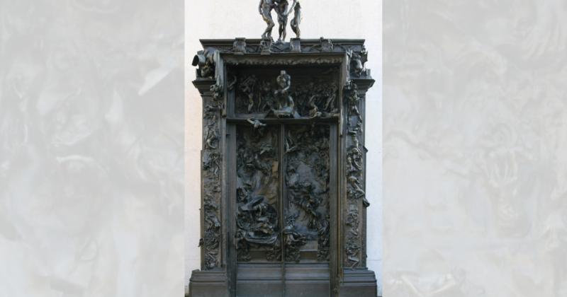 La célèbre ronde bosse sculpture "Le Penseur" d'Auguste Rodin en bronze, un chef-d'œuvre de la sculpture française moderne.