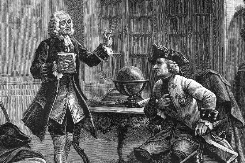 Représentation artistique de Voltaire et Rousseau, figures emblématiques des Lumières et de la philosophie du 18e siècle