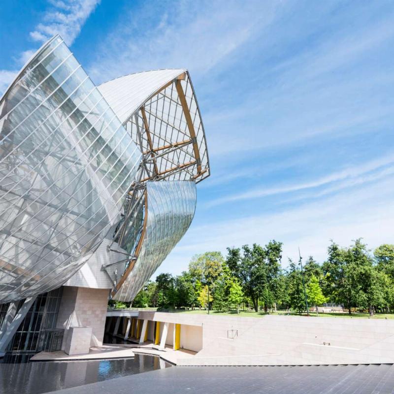 Musée du Quai Branly, architecture moderne française avec mur végétal iconique