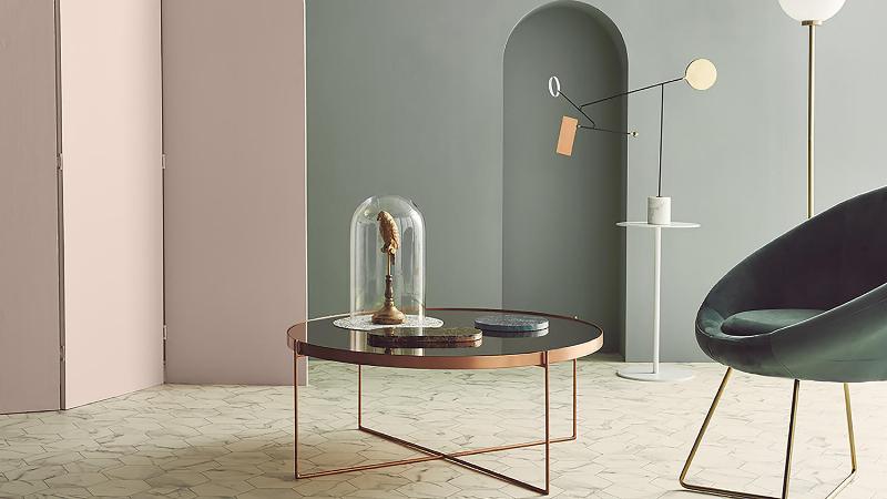 Architecture modernisme désertique, matériaux naturels, design minimaliste intérieur