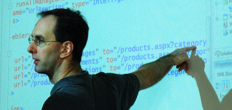 Schéma explicatif des composants clés d'une architecture orientée services, montrant les interactions et la modularité des services web.