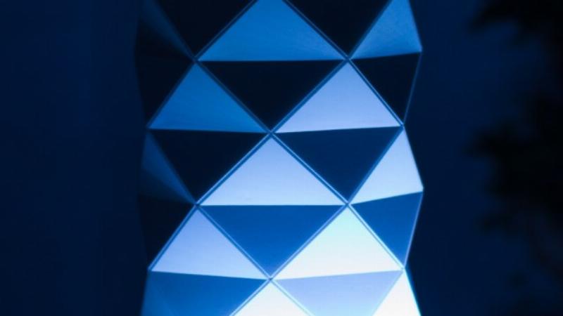 Art Tech, Installations Interactives Lumineuses: Création Numérique Français pour Expériences Immersives