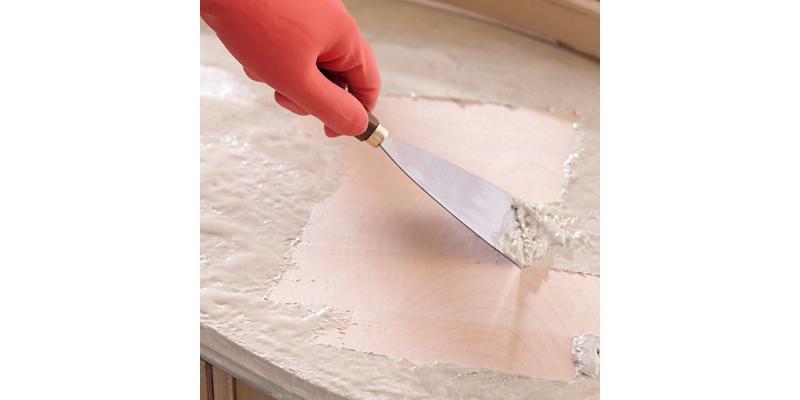 Astuces pratiques pour comment enlever peinture acrylique des murs
