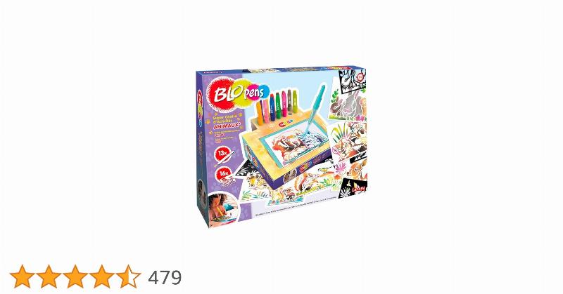 Un artiste français travaillant dans un studio de peinture animoulous avec des fournitures d'art de qualité