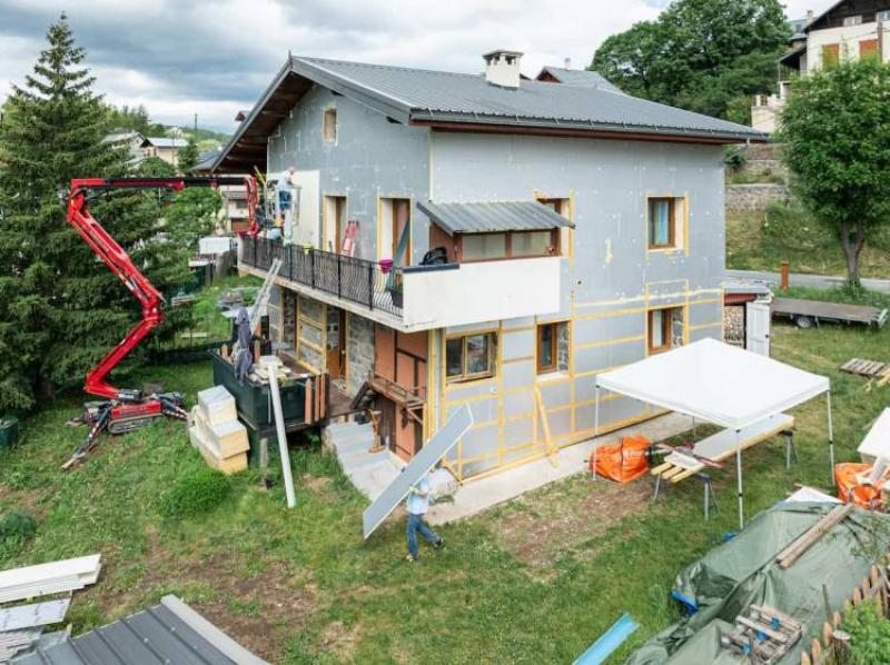 Bénéfices de longévité et esthétique d'une peinture alu exterieur de qualité