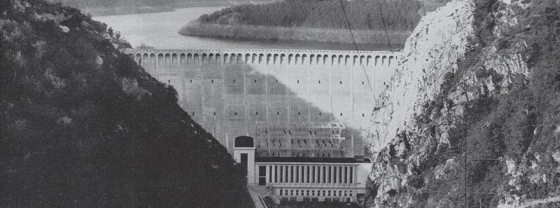 La Bibliothèque Nationale de France, une prouesse moderne et date historique dans l'architecture française.