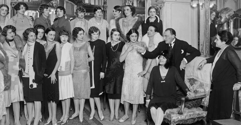 Exploration de la mémoire et de l'amour dans l'œuvre "Le cœur ne cède pas de Grégoire Bouillier", un voyage intime de la littérature française