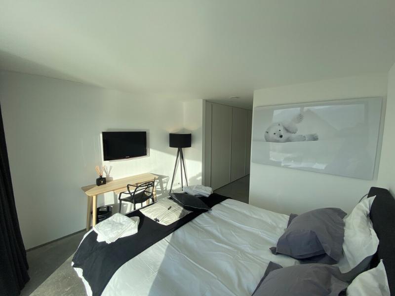 Magnifique chalet moderne en montagne française, architecture contemporaine et vues imprenables