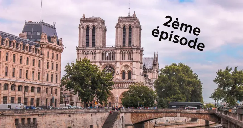 La charpente de la cathédrale Notre-Dame, un réseau complexe de poutres de chêne médiévales