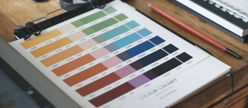 Palette de couleurs pour peinture extérieure de brique, suggestion de teintes naturelles et modernes