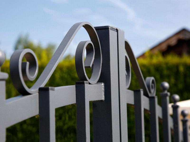 Conseils pour choisir la meilleure peinture métal bombe en fonction du type de métal et de la finition souhaitée