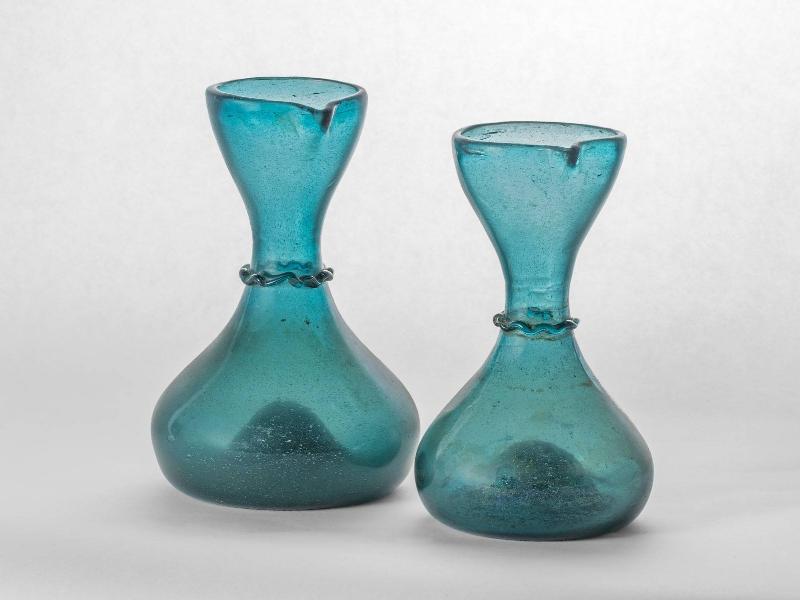 Céramique de Jean Cocteau exposée au musée de Menton, reflétant sa poésie