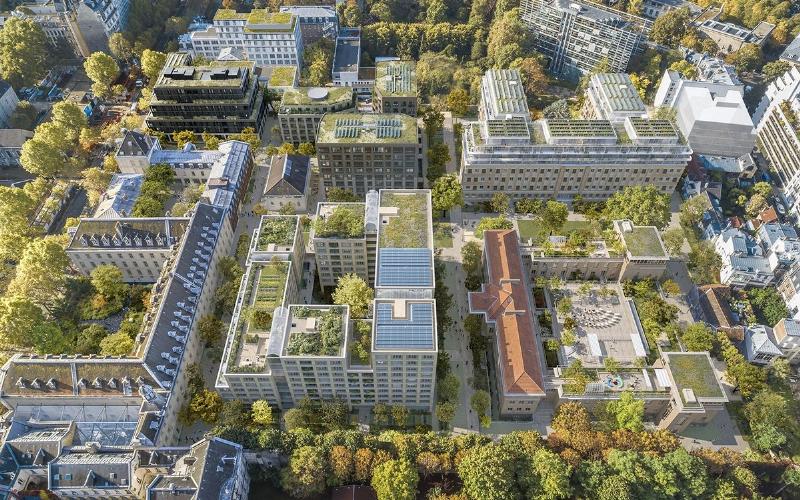 Vue d'ensemble d'un bâtiment circulaire moderne avec une façade innovante dans un quartier contemporain de Paris