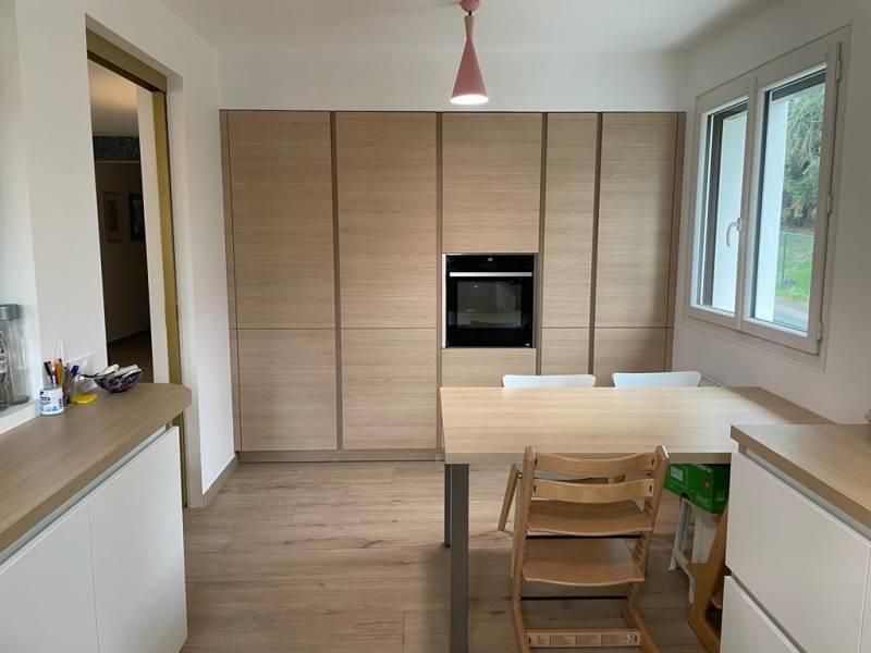 Éléments clés de l'architecture classique française et leur agencement harmonieux