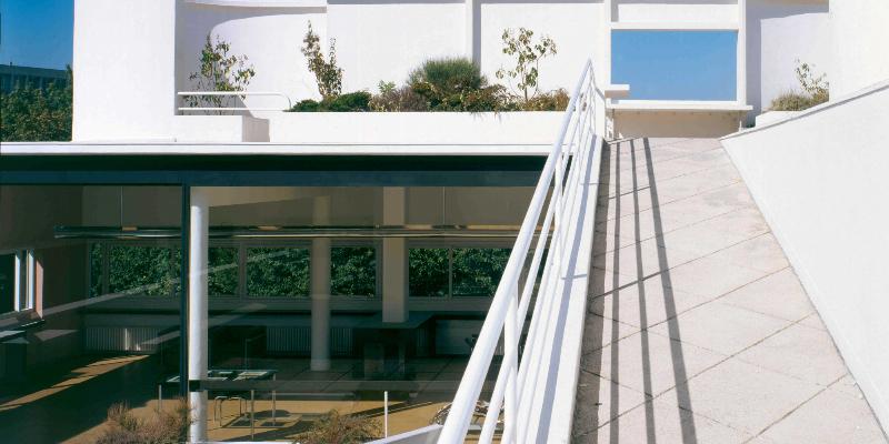 Étudier Le Corbusier : explorer la fondation de son œuvre innovante et française