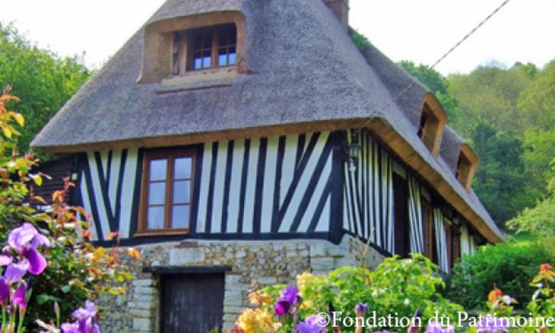 Quelques exemples d'architecture vernaculaire moderne en France