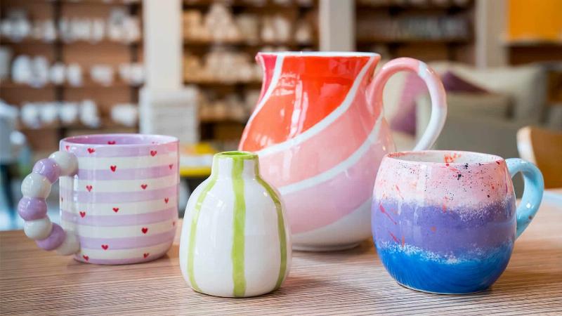 Exposition d'une peinture qui fait des bulles artistique et inspirante