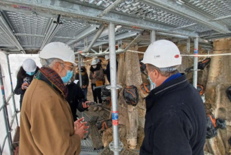 La façade ouest de la cathédrale de Sens, fierté du patrimoine français
