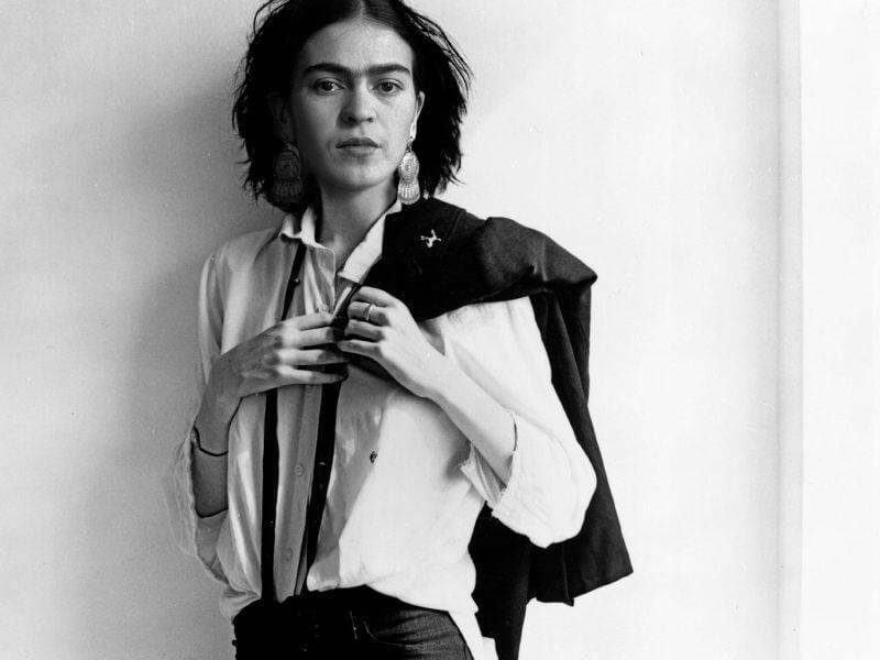 Symbolisme et techniques uniques dans l'art de Frida Kahlo et l'art mexicain