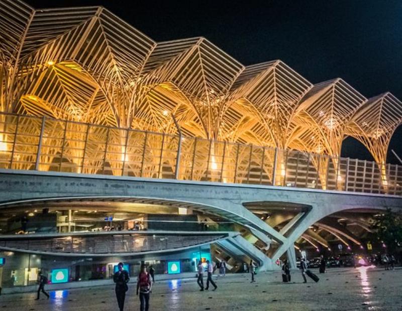 Gare do Oriente à Lisbonne, chef-d'œuvre de l'architecture moderne de Calatrava