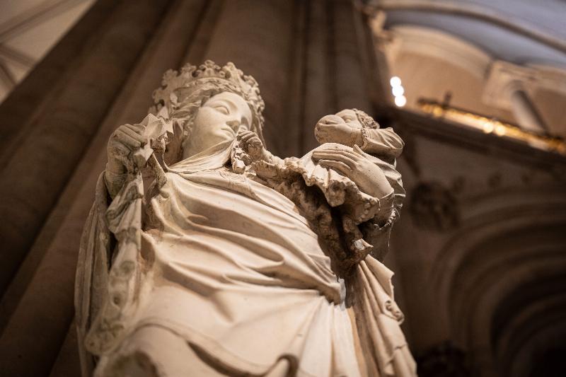 L'Héritage Culturel de Notre-Dame et sa Renaissance grâce aux donateurs.