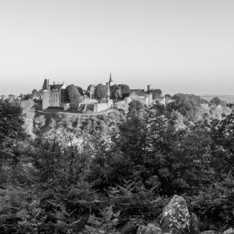Intérieur de style ferme moderne avec des meubles français