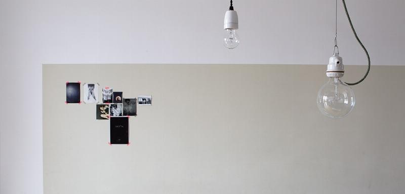 Intérieur lumineux avec peinture chaux Tollens créant une ambiance sereine et française