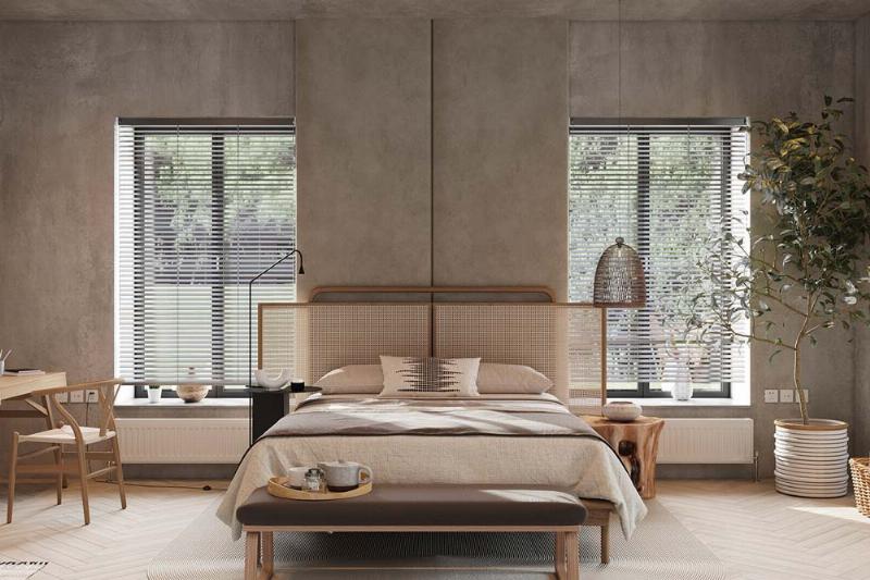 Intérieur minimaliste d'une maison d'architecture moderne japonaise avec mobilier bas et vues sur le jardin