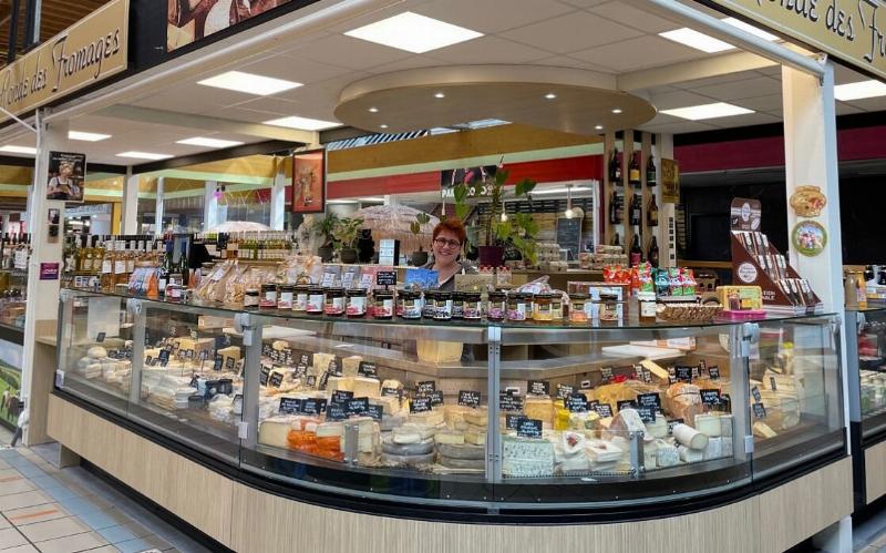 Lard et la Manière Rue des Minimes Clermont-Ferrand, étal de produits artisanaux français