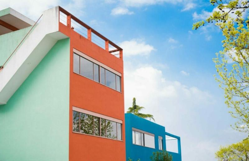La Cité Frugès de Le Corbusier à Pessac, un chef-d'œuvre d'innovation architecturale française.