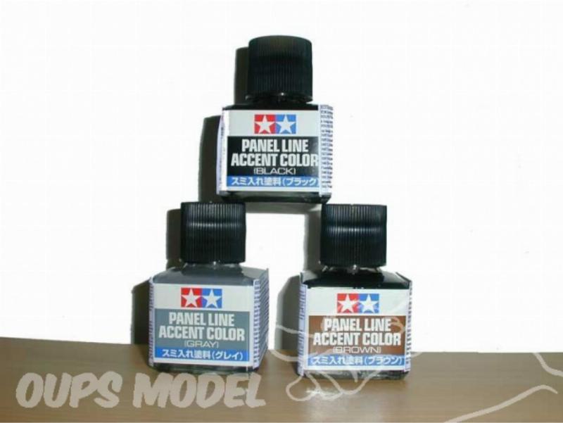 Maquette Heller détaillée, finitions réalistes et effets de vieillissement appliqués avec soin. 