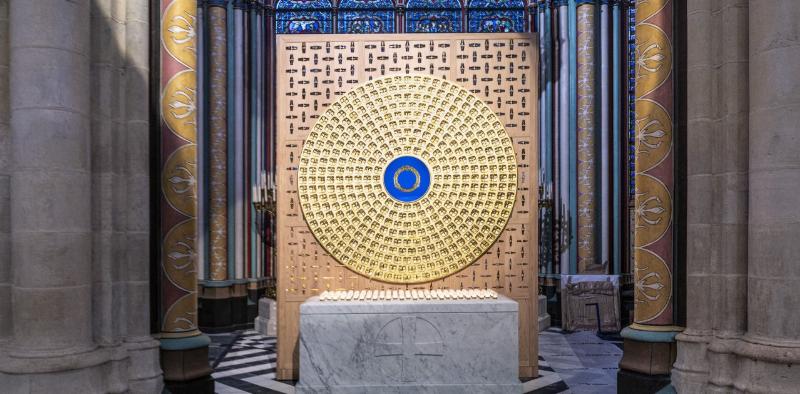 Signification culturelle et spirituelle de la messe en direct Notre-Dame de Paris, après l'incendie.