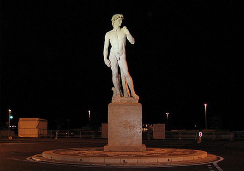 Détails anatomiques de la statue de David par Michel-Ange