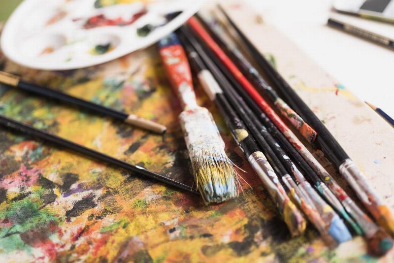 Tableaux célèbres de Monet et Renoir représentant des coquelicots, chefs-d'œuvre de l'impressionnisme français