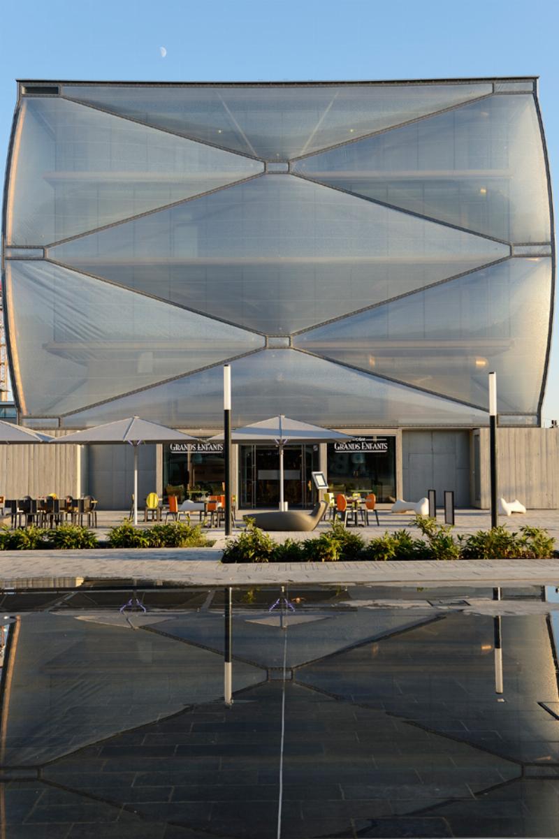 Le Nuage de Philippe Starck, un centre de bien-être à l'architecture moderne unique à Montpellier