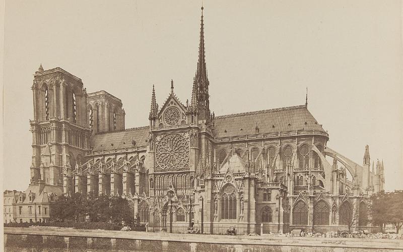 La nouvelle flèche de Notre-Dame de Paris, symbole de restauration et de la grandeur retrouvée de l'édifice